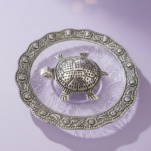 TORTOISE WITH PLATE SLIVER